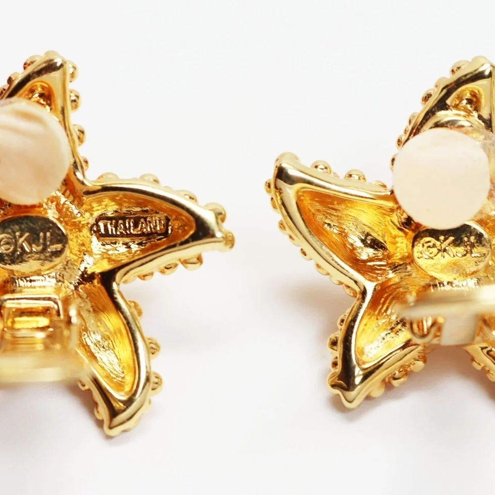 KENNETH JAY LANE PEARL STARFISH EARRINGS - Picture 8 of 8